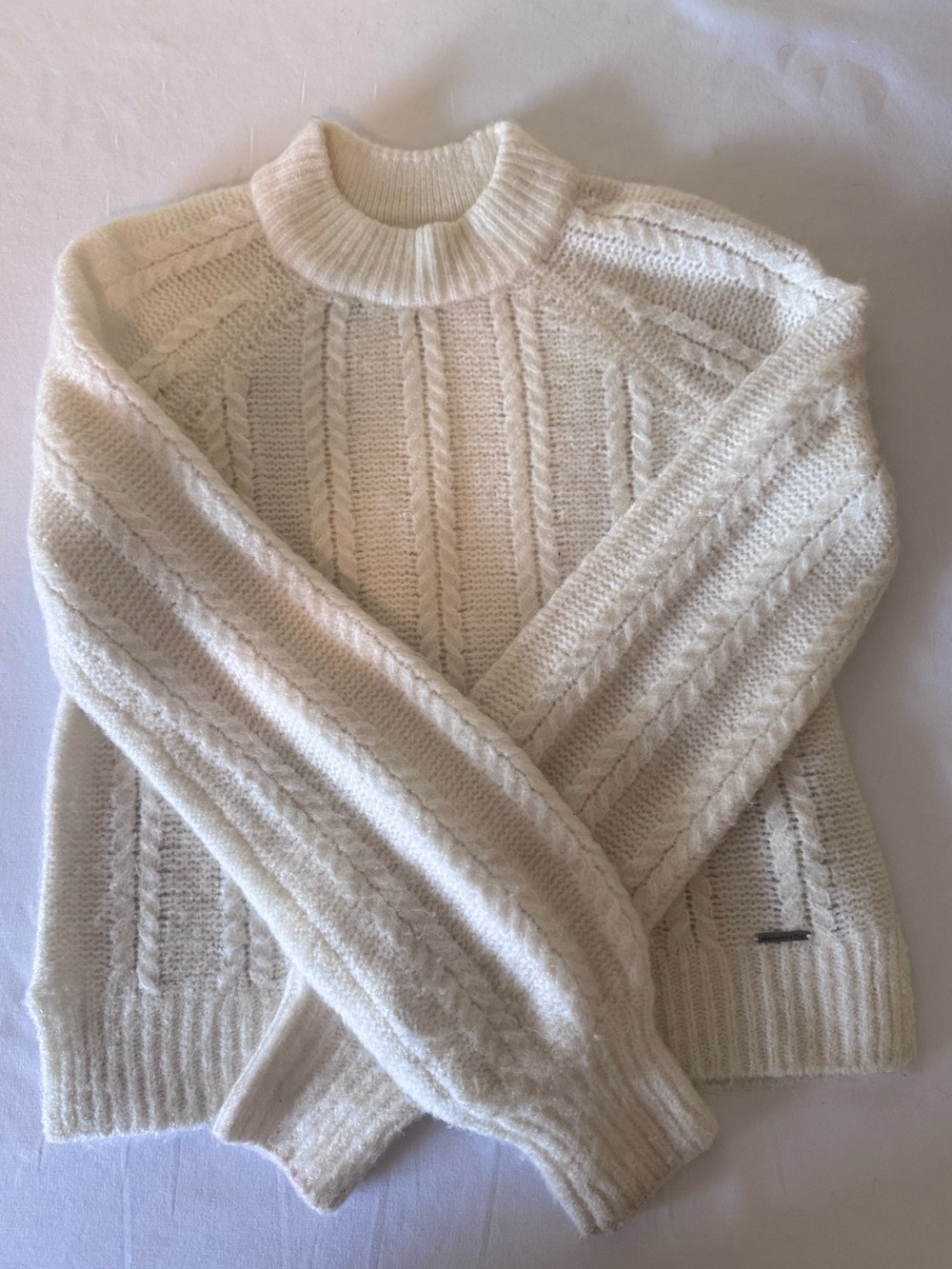Abercrombie and Fitch Women’s Cream Turtleneck Sz Large